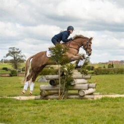 2022 Equilibrium Tri-Zone Impact Sports Boots Hind EQB11 - White -Equestrian Supplies 5587 202220Equilibrium20Tri Zone20Impact20Sports20Boots20EQB1020 20White20Main20Lifestyle202.700x700 1