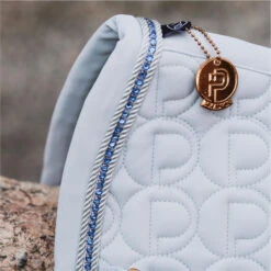 2023 Eskadron Platinum Softshell Saddle Cloth & Mesh Tendon Boots Bundle ESPB1 - Powder Blue -Equestrian Supplies 6612 202320Eskadron20Platinum20Softshell20Saddle20Cloth2021553952031020 20Powder20Blue20Close20Up.2000x2000.700x700